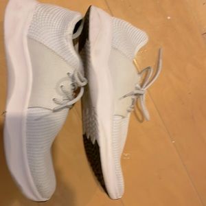 Vessi Knit Everyday Waterproof Sneakers Women’s Size 10